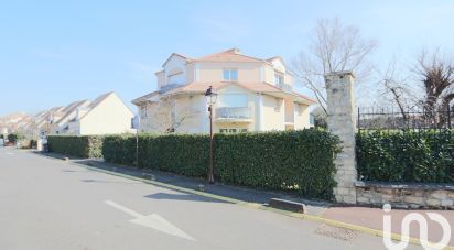 Appartement 2 pièces de 46 m² à Roissy-en-France (95700)