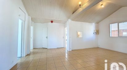 House 8 rooms of 165 m² in La Possession (97419)