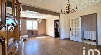 House 5 rooms of 104 m² in Carhaix-Plouguer (29270)