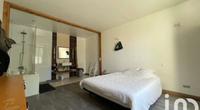 Traditional house 5 rooms of 189 m² in Breuillet (17920)