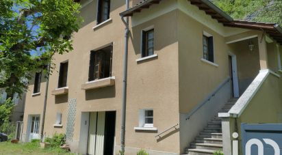 House 4 rooms of 114 m² in Mercuès (46090)