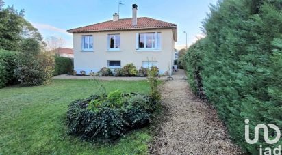 Traditional house 3 rooms of 82 m² in Nouaillé-Maupertuis (86340)