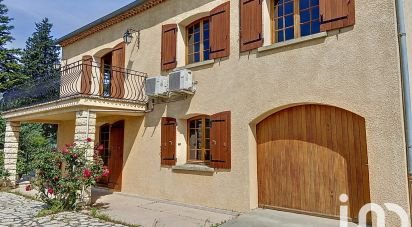 Traditional house 7 rooms of 162 m² in MONTFAVET (84140)