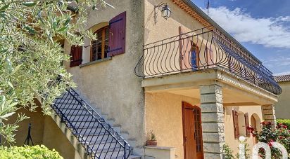 Traditional house 7 rooms of 162 m² in MONTFAVET (84140)