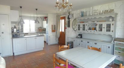 House 4 rooms of 93 m² in Tacoignières (78910)