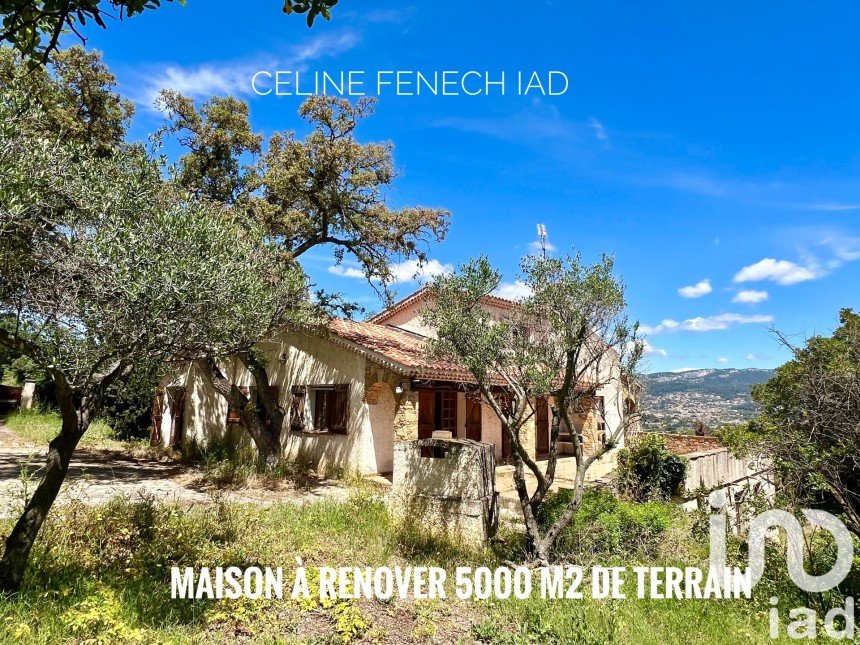 Traditional house 5 rooms of 200 m² in Six-Fours-les-Plages (83140)