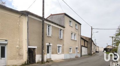 Town house 4 rooms of 60 m² in Mauléon (79700)