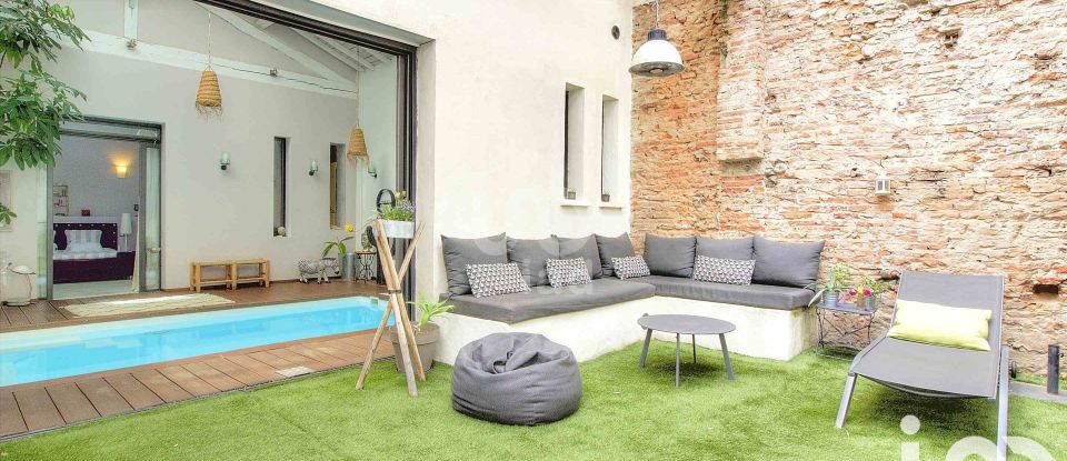 House 5 rooms of 222 m² in Toulouse (31000)