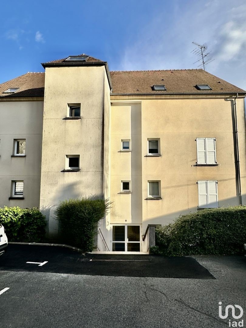 Appartement 2 pièces de 33 m² à Saint-Arnoult-en-Yvelines (78730)