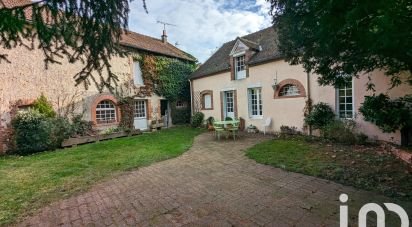 Traditional house 6 rooms of 140 m² in Coullons (45720)