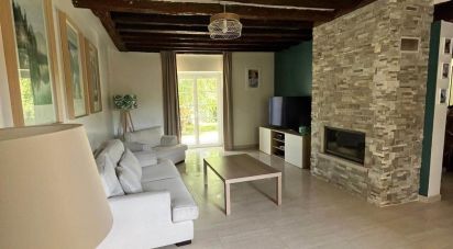 Longere 7 rooms of 180 m² in Soignolles-en-Brie (77111)