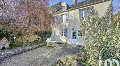 Traditional house 6 rooms of 123 m² in Sainte-Honorine-du-Fay (14210)