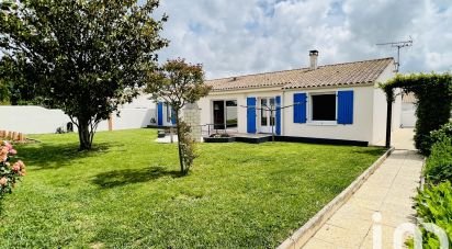 Traditional house 6 rooms of 113 m² in Aigrefeuille-d'Aunis (17290)