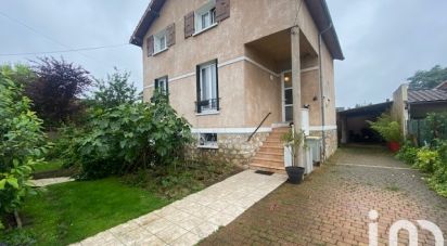 House 5 rooms of 96 m² in Combs-la-Ville (77380)
