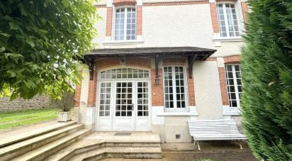 House 7 rooms of 183 m² in Champsevraine (52500)