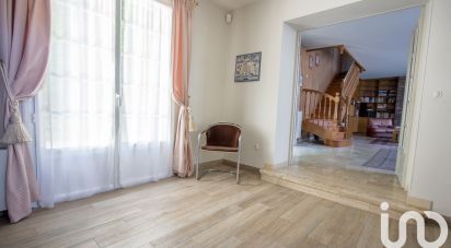 Maison traditionnelle 9 pièces de 168 m² à Jouy-en-Josas (78350)