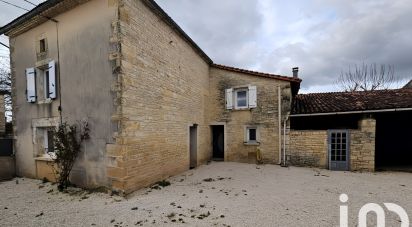 House 5 rooms of 145 m² in Fouqueure (16140)