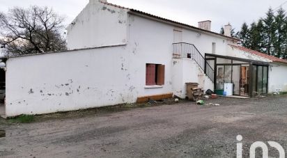 Farm 6 rooms of 153 m² in Challans (85300)