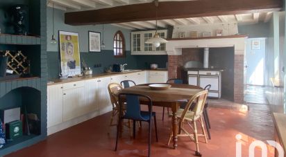 Village house 9 rooms of 262 m² in Vieux-Moulin (60350)