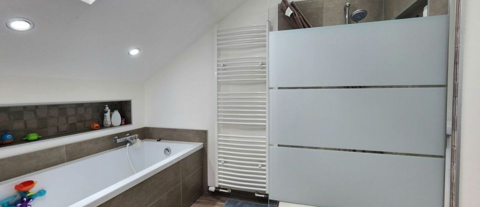 Duplex 4 rooms of 95 m² in Petite-Rosselle (57540)