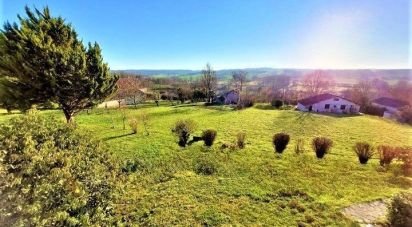 House 6 rooms of 248 m² in Saint-Mont (32400)
