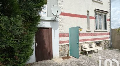 House 4 rooms of 75 m² in Villejuif (94800)
