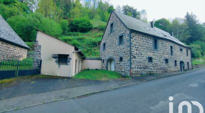 House 10 rooms of 280 m² in Rochefort-Montagne (63210)