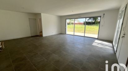 House 4 rooms of 89 m² in Martinet (85150)