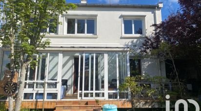 House 6 rooms of 159 m² in Nantes (44300)