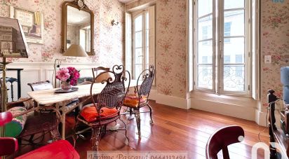 Apartment 3 rooms of 77 m² in Versailles (78000)