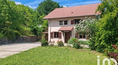 Traditional house 5 rooms of 178 m² in Massignieu-de-Rives (01300)