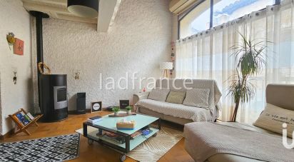 Village house 7 rooms of 132 m² in Fourques (66300)