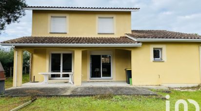 House 8 rooms of 123 m² in Vendays-Montalivet (33930)