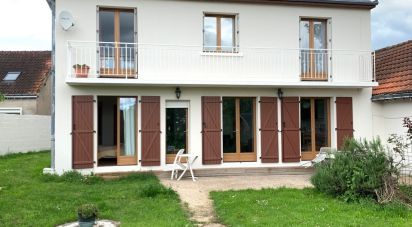 House 7 rooms of 143 m² in Tours (37100)