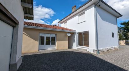 House 6 rooms of 180 m² in Rontignon (64110)