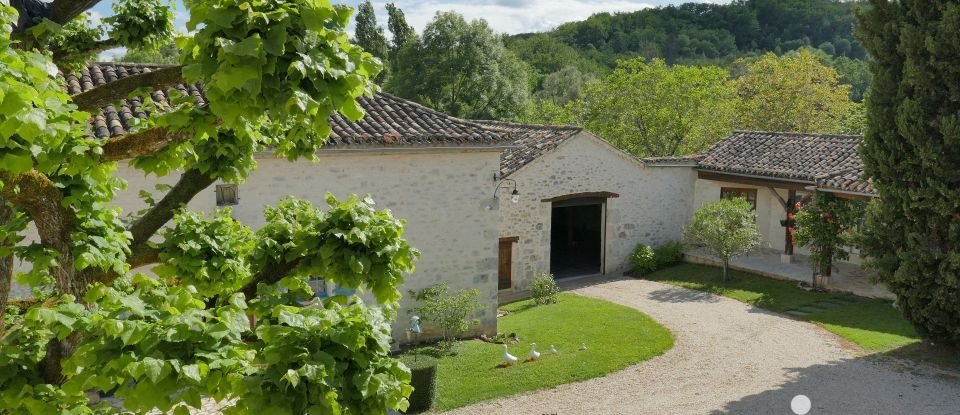 Mansion 14 rooms of 394 m² in Montcuq-en-Quercy-Blanc (46800)