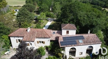Country house 15 rooms of 420 m² in MONTCUQ (46800)