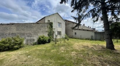 House 5 rooms of 115 m² in Montmorillon (86500)