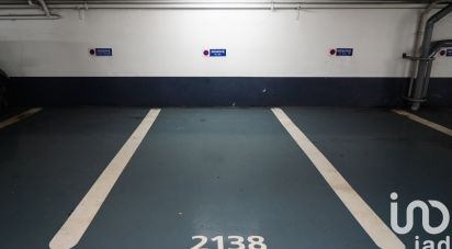 Parking of 12 m² in Paris (75002)