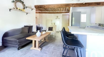 Apartment 2 rooms of 55 m² in Hyères (83400)