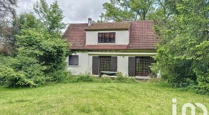 Traditional house 4 rooms of 105 m² in Château-Renard (45220)