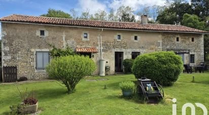 Country house 5 rooms of 206 m² in Chaunay (86510)