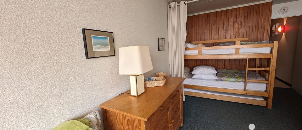 Studio 1 room of 26 m² in LA MONGIE (65200)