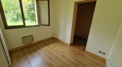 House 4 rooms of 68 m² in Sainte-Eulalie (33560)
