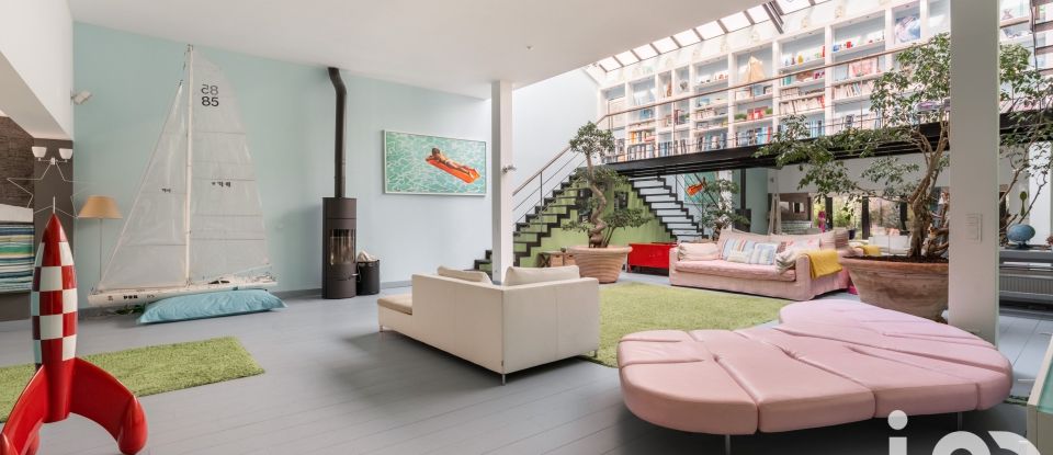 Apartment 12 rooms of 347 m² in Nanterre (92000)