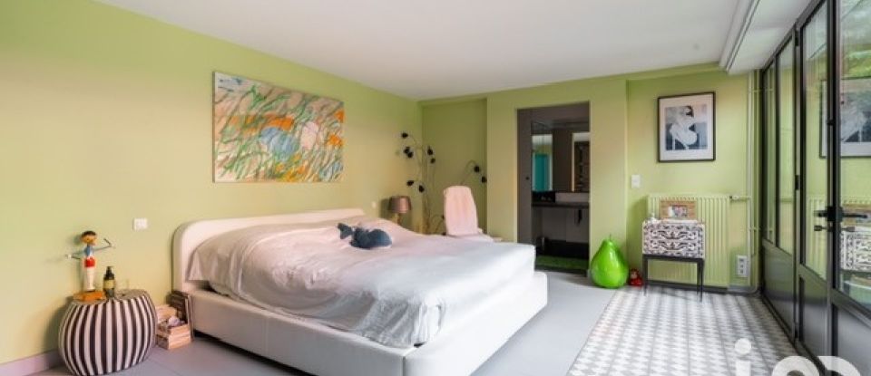 Apartment 12 rooms of 347 m² in Nanterre (92000)