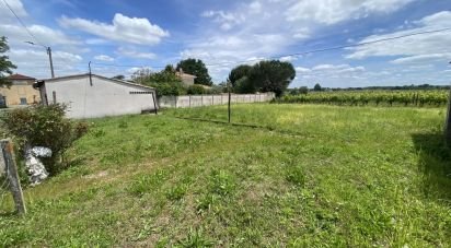 Land of 875 m² in Portets (33640)