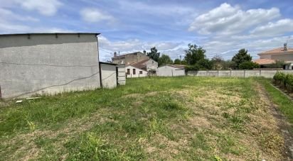 Land of 875 m² in Portets (33640)