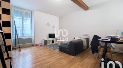 Apartment 2 rooms of 33 m² in Poitiers (86000)