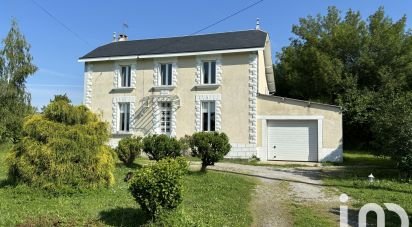 Maison traditionnelle 4 pièces de 160 m² à Châtillon-sur-Thouet (79200)